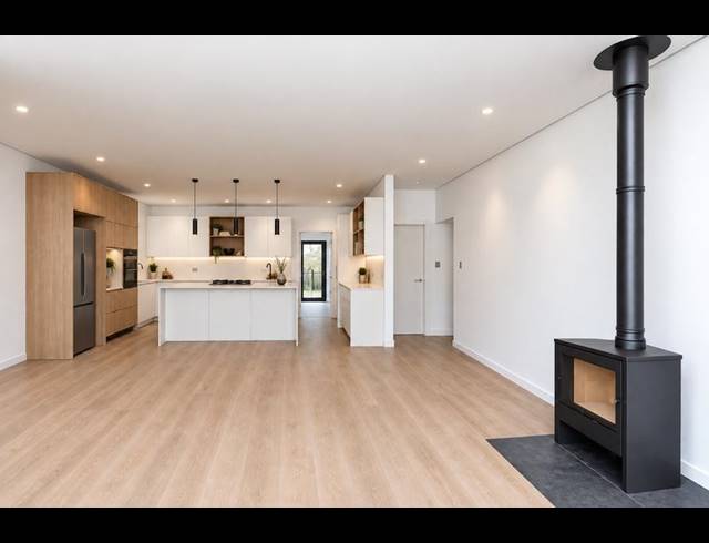 3 BEDROOM PROPERTY TO RENT IN CONSTANTIA